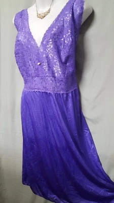Amoureuse PURPLE Nightgown Robe  PEIGNOIR SET 41" Long Plus  3X  56" BUST  - Image 1 of 4
