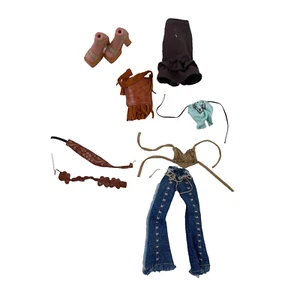Vintage MGA Bratz Doll Clothing & Accessories Shoes Early 2000s Y2K - Picture 1 of 8