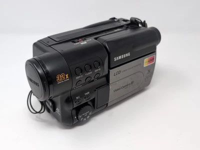 Samsung SC-L700 Hi-8 Analog Camcorder Parts Only - Image 1 of 4