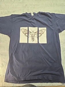 Camiseta Tiltex Death's-Head Hawkmoth Gris Manga Corta 100% Algodón - Imagen 1 de 6