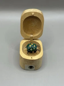 Novelty Bug In A Nut Moving Legs Green Beetle With Pencil Sharpener - Picture 1 of 6