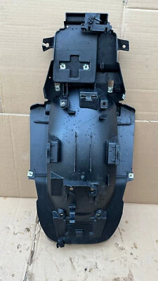 BMW R1200 R1200RT K53 2018 guardabarros trasero interior trasero 8561579 Foto 1 de 4