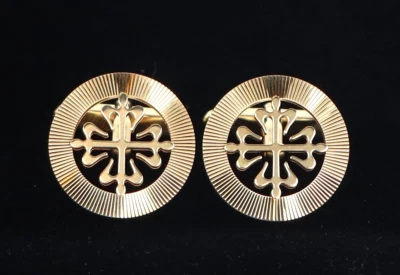 Gemelos Patek Philippe Cruz Calatrava Oro Amarillo 18K Para Hombre $5,150 Foto 1 de 4