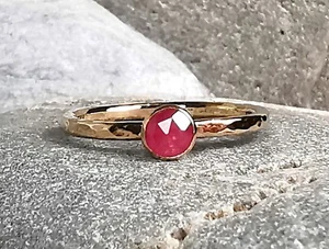 14K Gold Filled Ruby Hammered Stacking Ring Handmade ALL SIZES - Picture 1 of 5