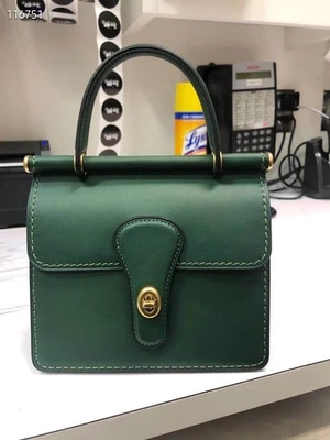 Mango superior verde Coach Willis Foto 1 de 4