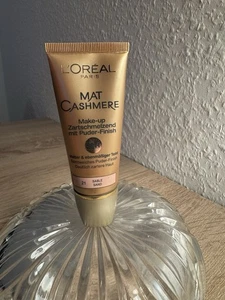 L'oreal Paris 21 Sand Mat Cashmere 12 H  Make Up 30 ml  - Bild 1 von 3