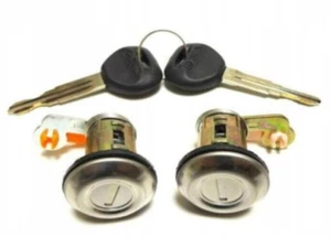 For Mitsubishi L200 2000-2006 2x Front Door Lock Set Barrel Keys - Picture 1 of 4