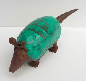 METAL ART ARMADILLO SCULPTURE 10 1/2" YARD ART GLOSS GREEN - Picture 1 of 7