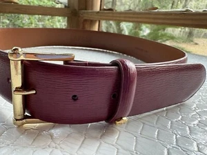 Lauren Ralph Lauren Belt Womens Small Burgundy Faux Leather Brass Logo Medallion - Picture 1 of 16
