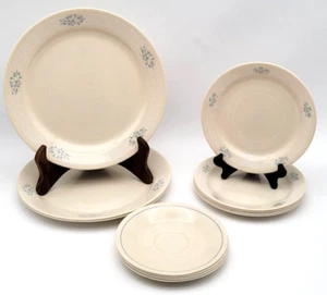 Corelle Lace Bouquet 3 Plates 5 Bread Dessert Plates 4 Saucers - Picture 1 of 18