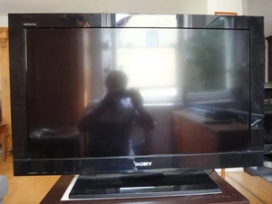 Sony Bravia KDL-33BX301 LCD-TV - Bild 1 von 4