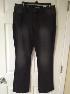 Sonoma Women's Everyday Bootcut Jeans    Size 12    Black    New   (DSLRT07K) - Picture 1 of 8