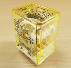 IDEC RELAY SWITCH RY4S-U GENERAL PURPOSE 14 PIN CUBE  24 VDC 4PDT CONTACT 240 5A - Picture 1 of 11