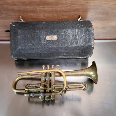 Cornet modelo King Master 1938 H.N. Blanco Cleveland Art Deco grabado con estuche🎺 Foto 1 de 4