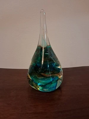 Pisapapeles de vidrio artístico óptico espiral en punta lágrima 6" azul verde Foto 1 de 4
