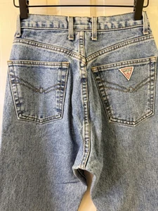 Guess Vintage Women’s Light Wash Blue Jeans Waist 27 Style 1040 LG 100% Cotton - Picture 1 of 13