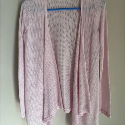 Cárdigan Charlotte Russe rosa claro frente abierto Foto 1 de 3