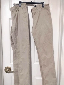 2 Mens AEROPOSTALE Slim Straight Chino Khaki Flat Front Pants Tan 30x32 - Picture 1 of 4