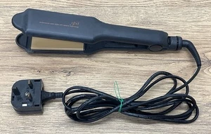 Genuine GHD SS 2 Wide Plate Hair Straightener Styler - Fully Working - Picture 1 of 12