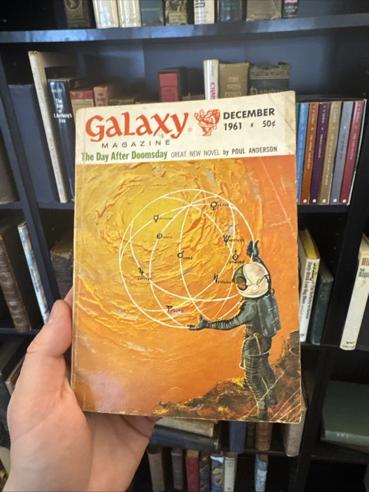 GALAXY SCIENCE FICTION December 1961 - Wally Wood, Virgil Finlay, Don Martin - Image 1 of 4