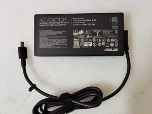Original para ASUS ROG Zephyrus G14 (2025) GA403WW RTX5080 A20-200P1A 20V 10A 200W - Imagen 1 de 6