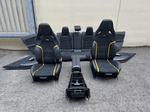 Mercedes CLA 118 Performance Sitze Innenausstattung gelb - Bild 1 von 10
