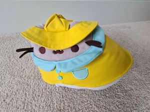 Gund Pusheen in Yellow Raincoat Rain Coat Plush Online Exclusive New - Picture 1 of 7