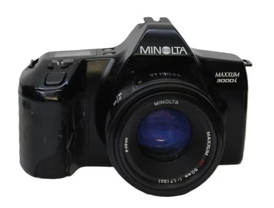 Minolta Maxxum 3000i 35 mm con flash Foto 1 de 4
