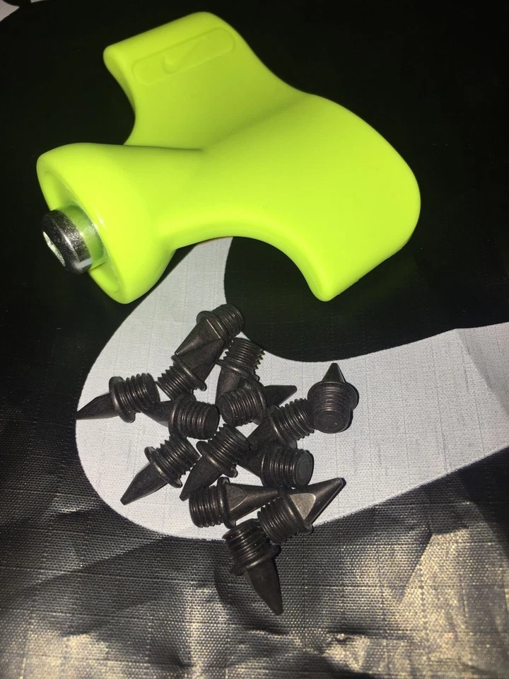 Elige: OEM Nike Track Spike Wrench Herramienta Llave Repuesto Picos o Bolsa Foto 1 de 1