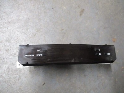 Toyota Hilux dash time clock  2005 - 2011 invincible 83290-0k060 - Image 1 of 4