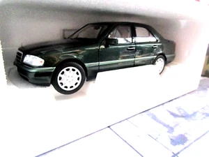 MERCEDES BENZ Clase C W202 Sedán 1993 Verde Malaquita 183373 Norev 1:18 - Imagen 1 de 6