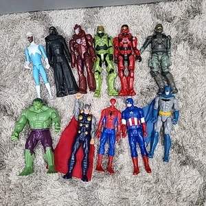 Actionfiguren Marvel Spider-Man, Captain America, Hulk, Batman, Halo und mehr - Bild 1 von 12
