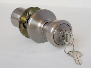 Brushed Nickel Keyed Entry Door Lock Set Door Hardware Locking Exterior/Interior - Picture 1 of 5