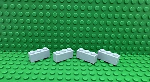 Lego 4 Gris Azulado Claro 1x3 Bloque de Ladrillos NUEVO - Imagen 1 de 1