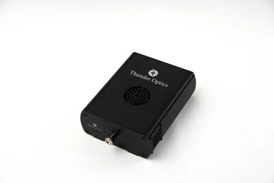 Fuente de luz halógena para espectroscopía - Conector SMA - Fibra acoplada Foto 1 de 4