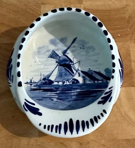 Vintage Blue Delft Flat Cap design Pin Dish / Trinket Pot Made in Holland - Picture 1 of 6