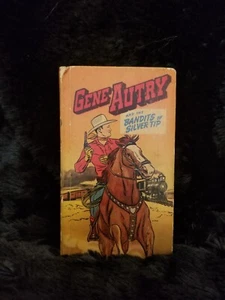 New Better Little Book 700-10 "Gene Autry and the Bandits of Silver Tip" - 1949 - Picture 1 of 6