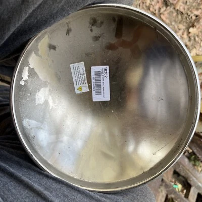 Tapacubos eje trasero United Pacific 10202, 8", cromo, estilo domo Foto 1 de 2