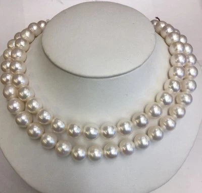 Perlas cultivadas de agua dulce de 10,5 mm. 32”. Cierre de gancho plateado. That Connect Foto 1 de 4