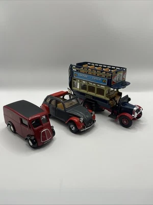 Vintage Corgi Die-Cast Car Lot – Double Decker Bus, Royal Mail Van, Citroen 2CV - Image 1 of 4