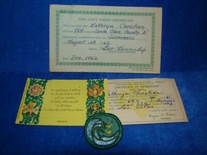 VTG 1962 Girl Scout Memorabilia Swimmer's Badge & Certificate & Membership Card - Picture 1 of 5