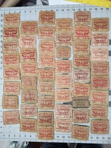Vintage Modern Levi's Clothing Brand Logo Leather Tag Lot of 50 Arts & Crafts  - Bild 1 von 10