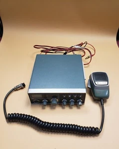 Midland 4001 CB Radio Transceiver with Microphone - Not Tested (May 1981) Read - Zdjęcie 1 z 9