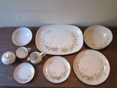 Premier Berkshire 44 шт. Набор из тонкого фарфора — $2,81/шт. — 8 позиций (#MD104)  - Изображение 1 из 4