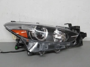 2016 2017 MAZDA 3 TOURING SPORT RIGHT SIDE HEADLIGHT HALOGEN - Picture 1 of 10