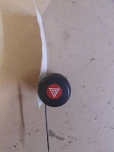 Ford Transit 300 SWB furgoneta panel 0 puertas 2000-2006 interruptor de peligro 37kg13A350 - Imagen 1 de 2