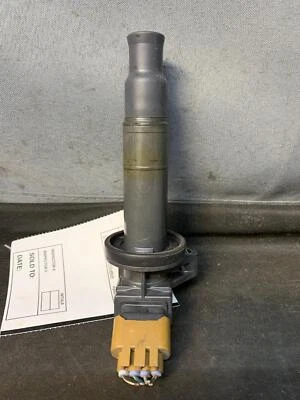 Fits 2003-2008 Toyota Matrix Ignition Coil/Ignitor OEM#:9008019015 - Image 1 of 4