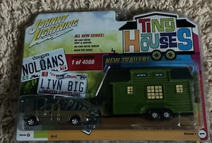 Chase 1/64 JOHNNY LIGHTNING TINY HOUSES 2004 FORD F-250 SUPER DUTY PICKUP - Picture 1 of 3