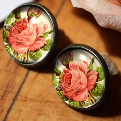 Aretes victorianos de rosa de té - joyas antiguas y florales románticas Foto 1 de 4