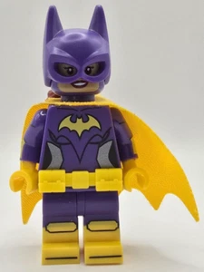 LEGO Batman Movie Batgirl Dark Purple Suit Minifigure Minifig sh0305 Used - Picture 1 of 2